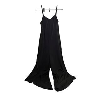 Slouchy overall jump suit with pockets and wide leg